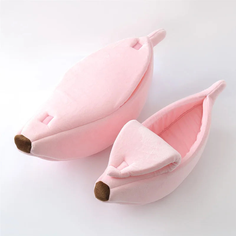 Cozy Banana Bed – Warm Pet House for Cats & Small Dogs, Plush Mat & Portable Kennel