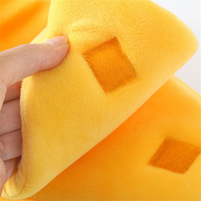 Cozy Banana Bed – Warm Pet House for Cats & Small Dogs, Plush Mat & Portable Kennel